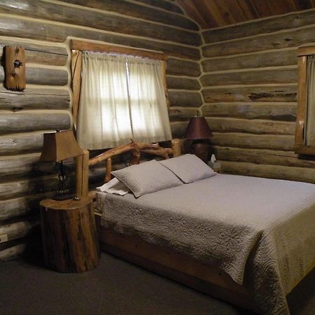 Gold Camp Cabins Custer Exterior photo