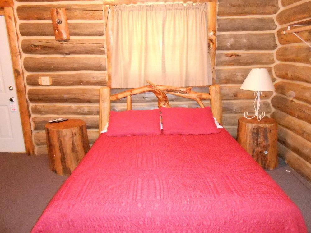 Gold Camp Cabins Custer Exterior photo